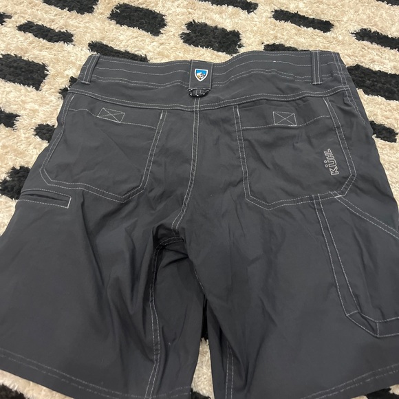 Kuhl Men's Dark Gray Flat Front Shorts - Picture 5 of 9
